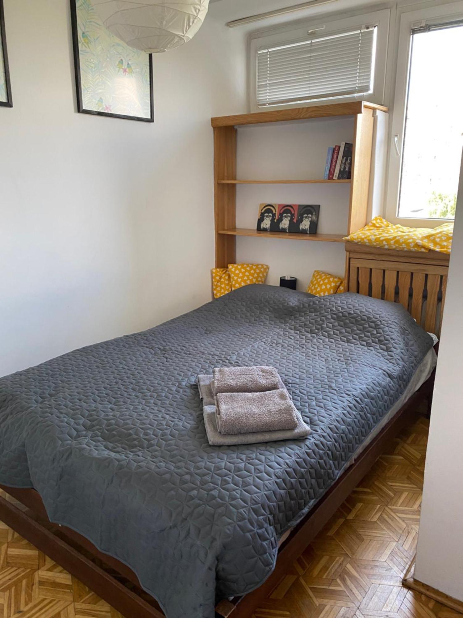 Ohmyhome - Sunny Apartment In City Center Varšava Exteriér fotografie